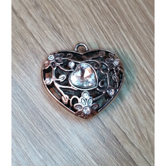 𝅺Curated bundle 3 dazzling hearts jewelry set bracelet pendant ring - romantic - Picture 4 of 5